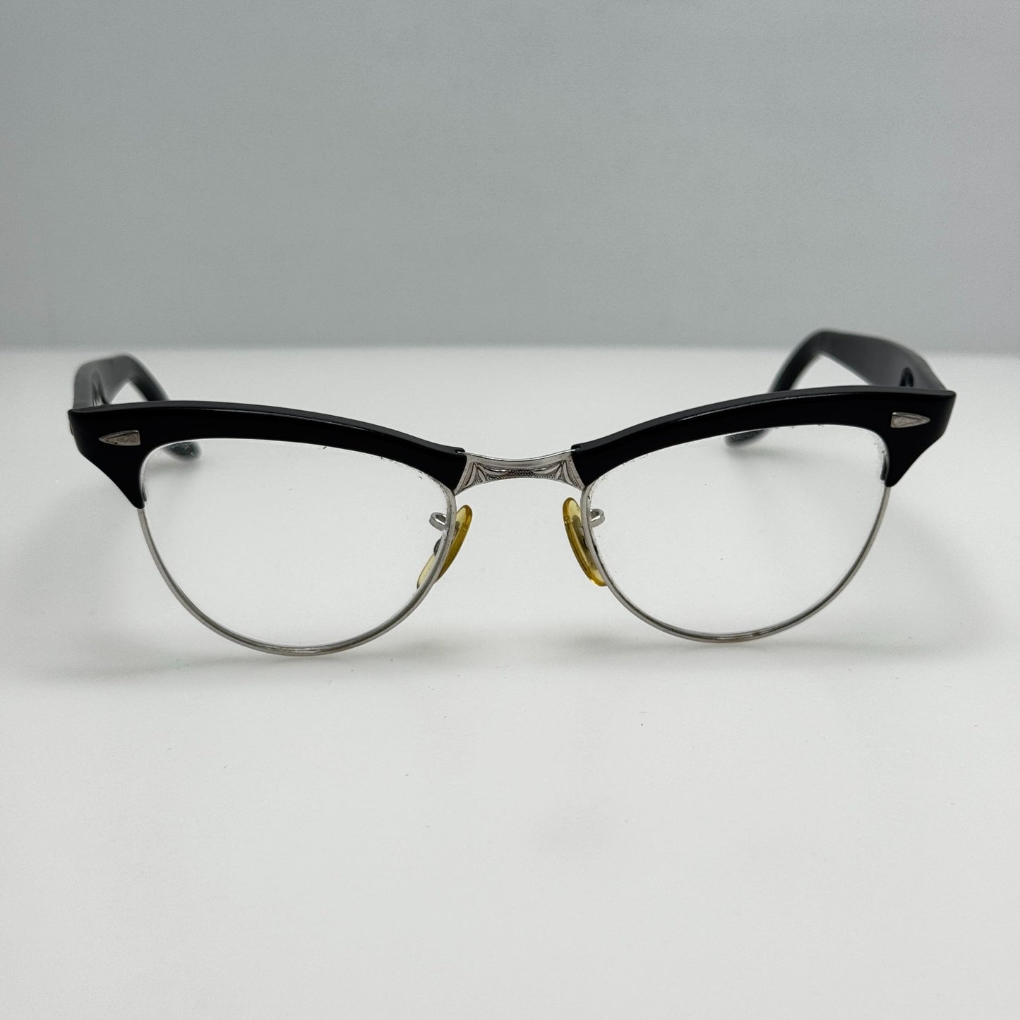 American Optical 5 1/2 1-10 12KGF Cat Eye Eyeglasses Eye Glasses Frames 46-20
