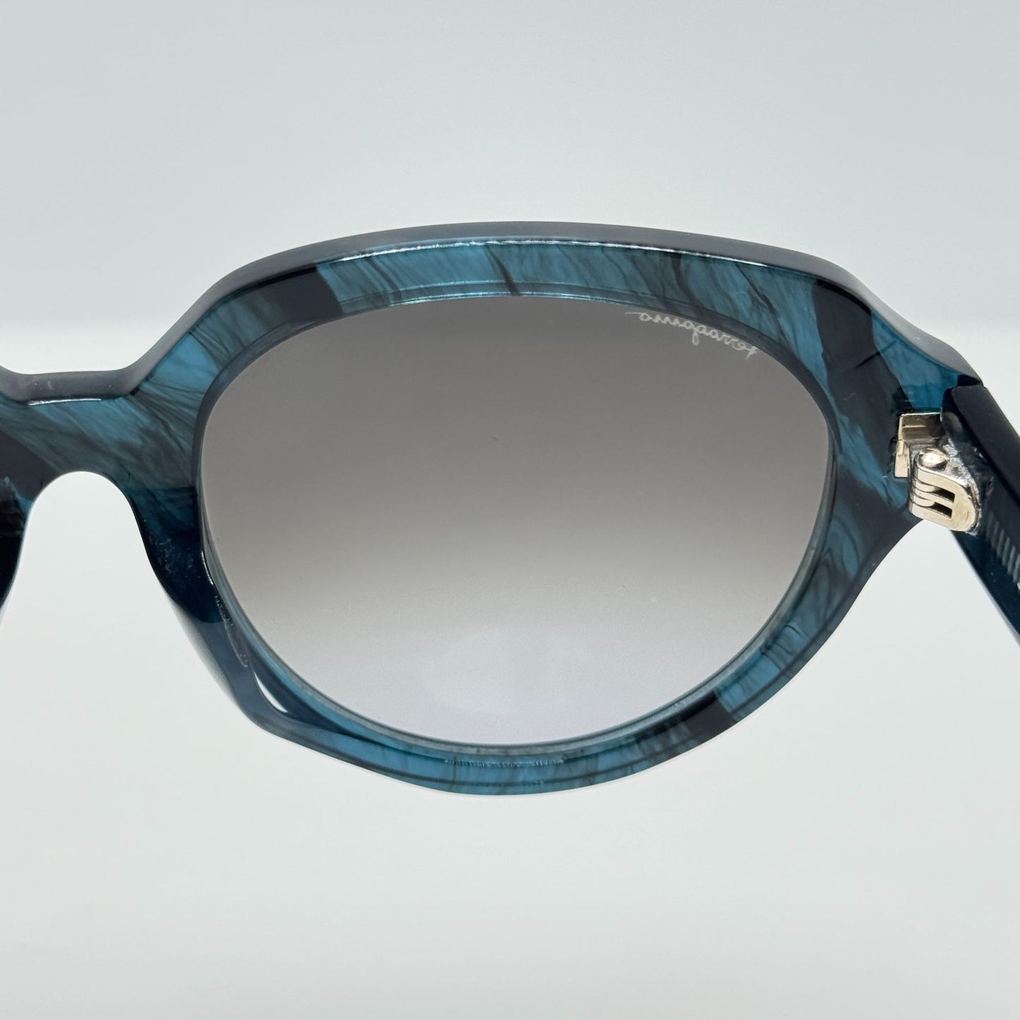Salvatore Ferragamo Sunglasses SF906SA 409 Italy 54-18-140