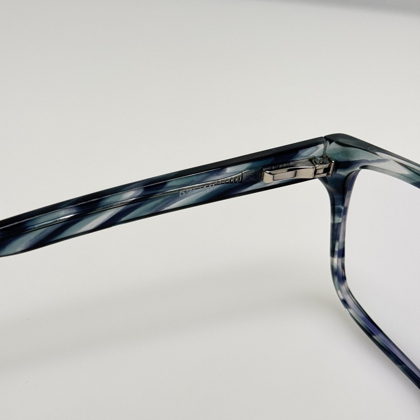Eyebobs Eyeglasses Eye Glasses Readers 2749 10 Hugh Jass 57-18 +2.00