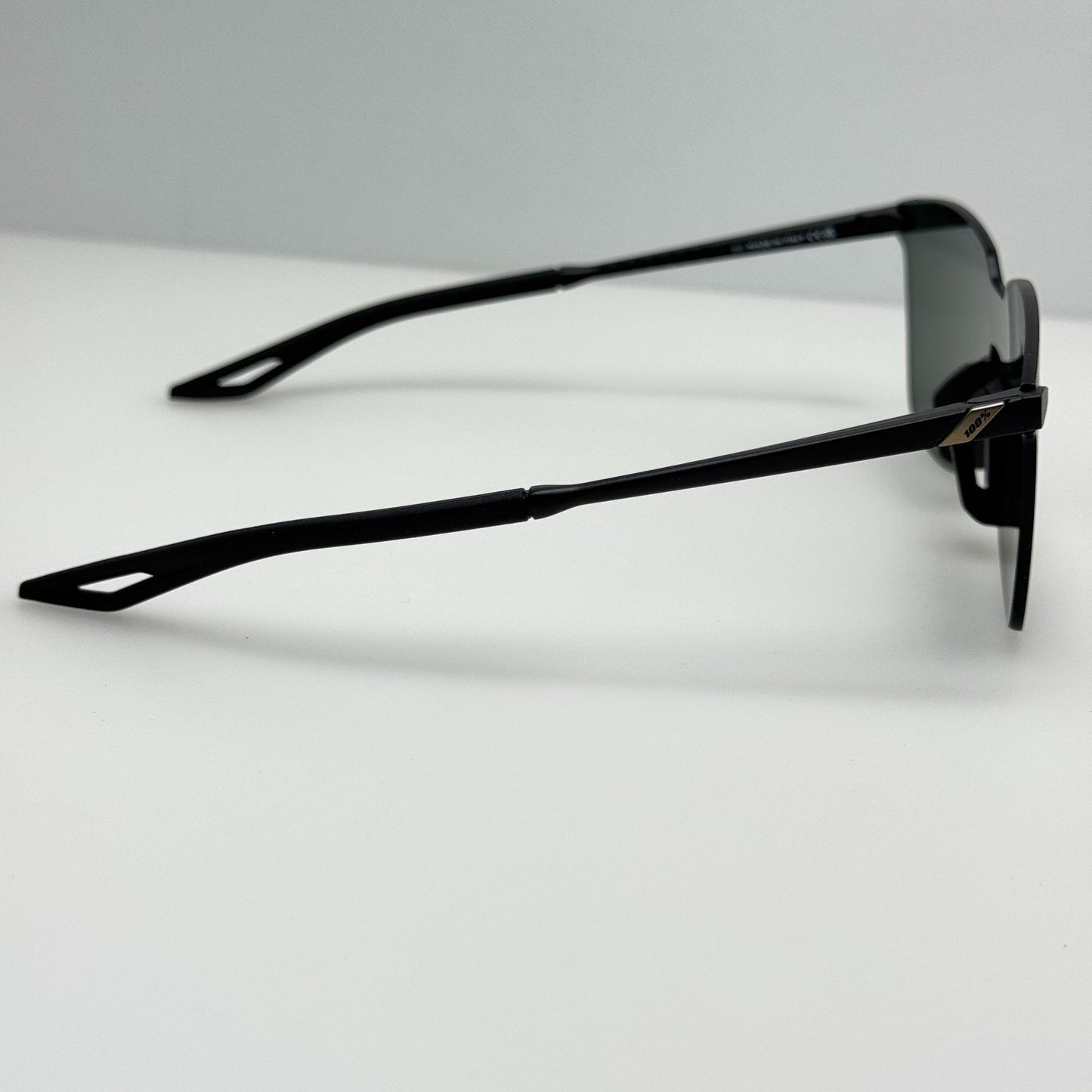 Legere Sunglasses 61041-019-74 D12 Black Italy