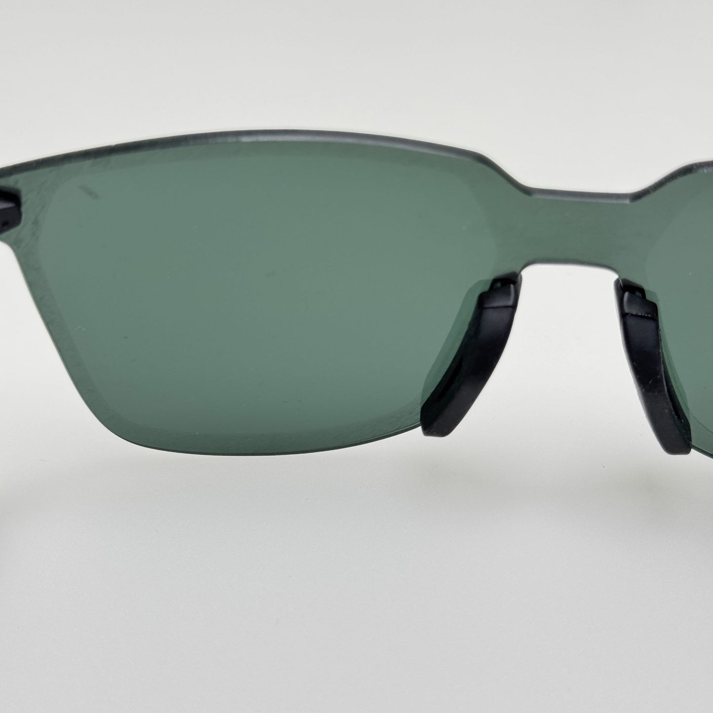 Legere Sunglasses 61041-019-74 D12 Black Italy