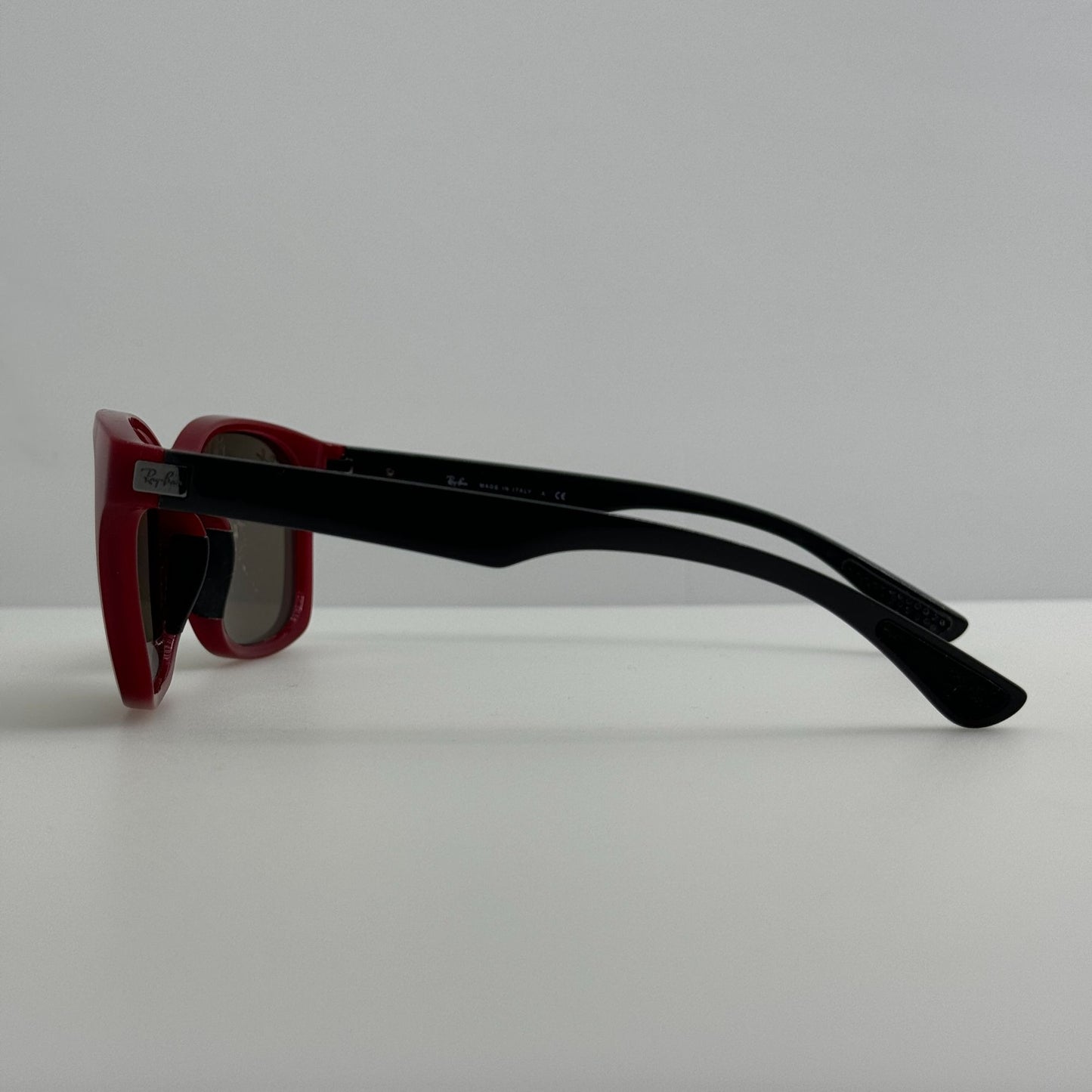 Ray Ban Sunglasses RB 4197 6044/5A Italy 56-20