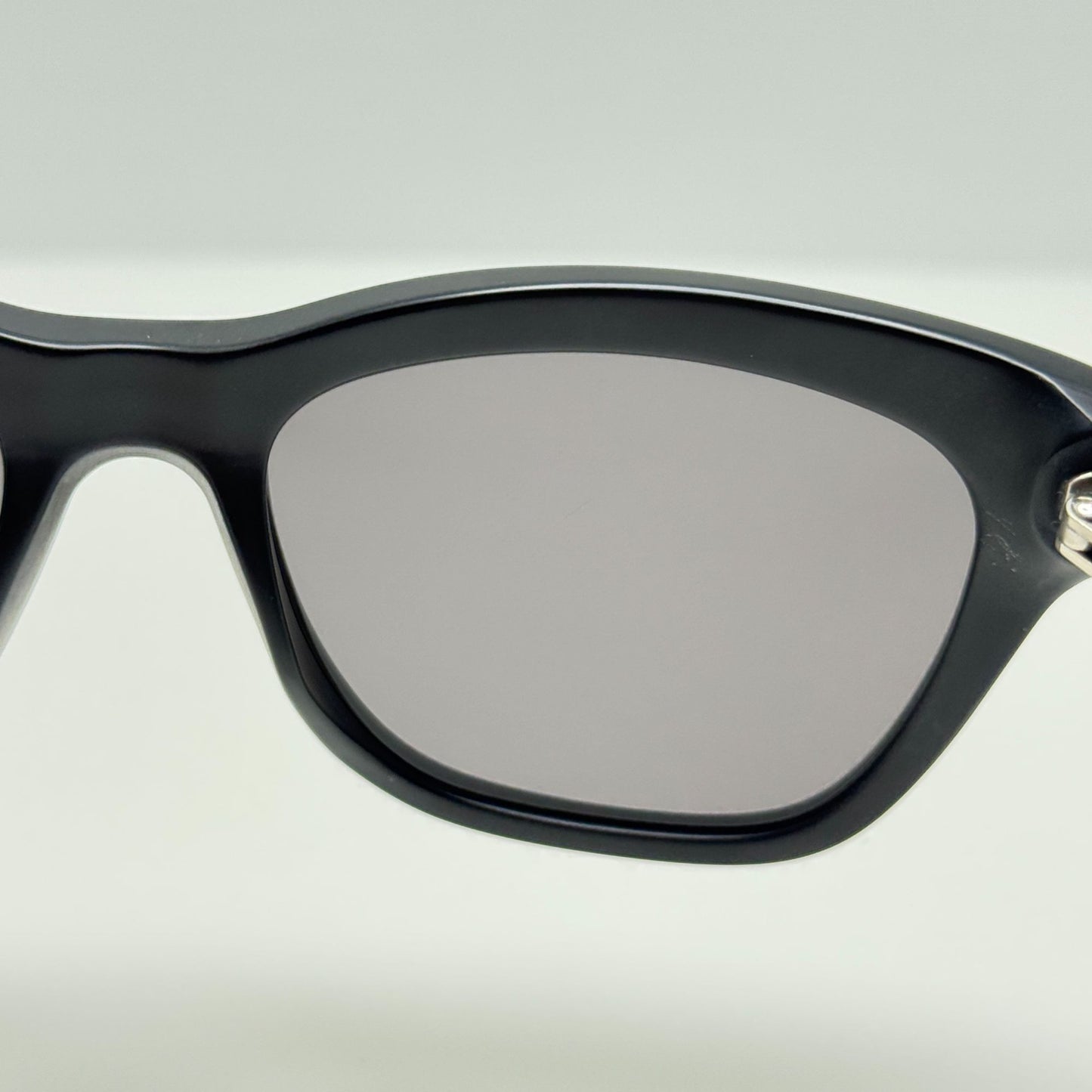 Police Sunglasses S1933K Col. 703P +3 Polarized 54-18-140