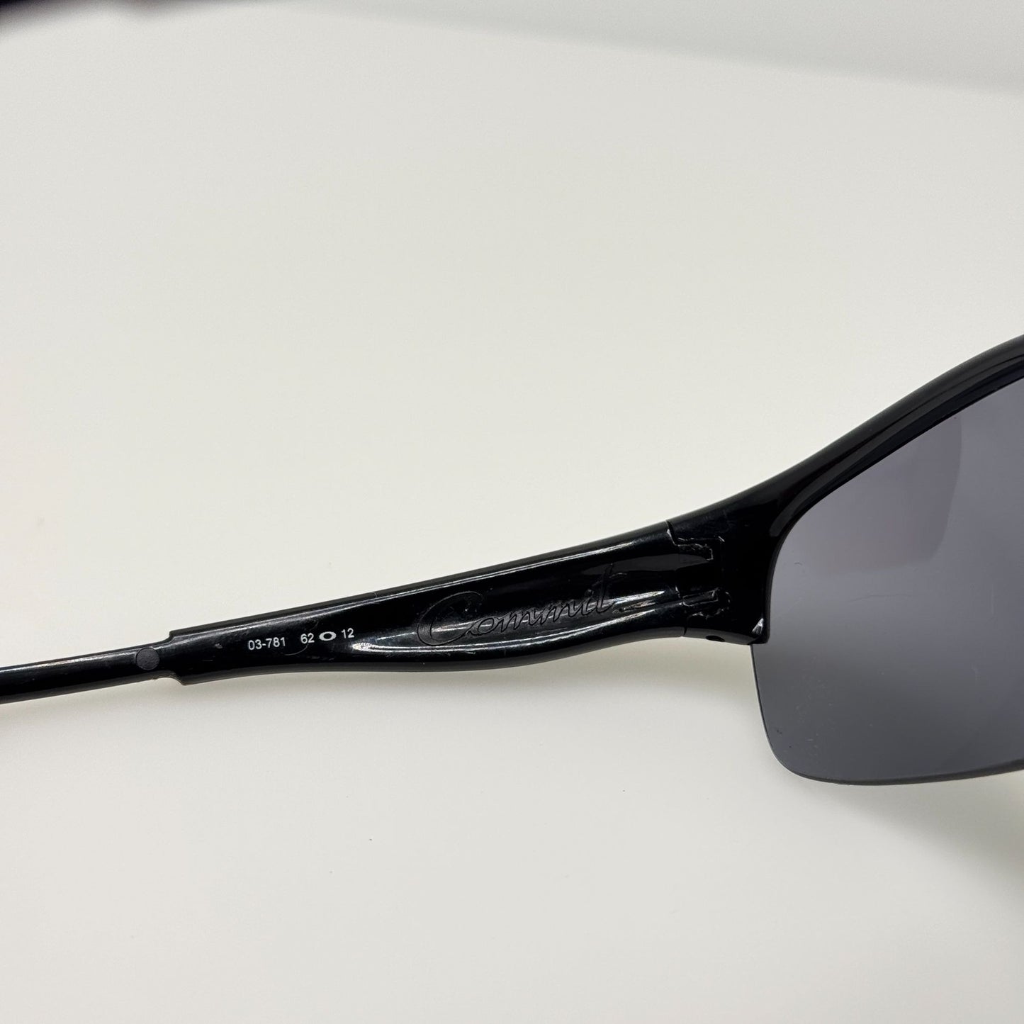 Oakley Sunglasses 03-781 Commit Black 62-12 Read Description