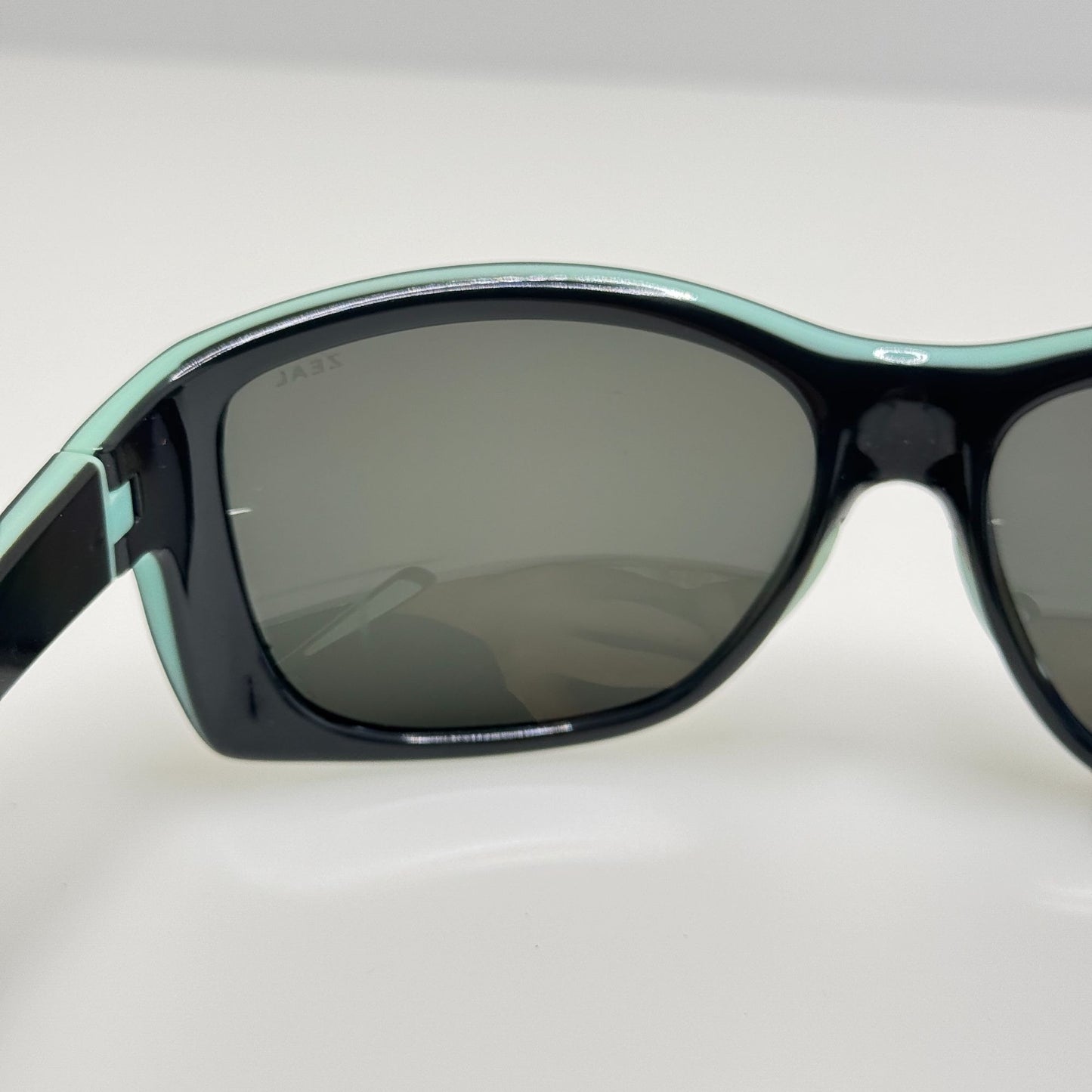 Zeal Sunglasses Idyllwild 10953 Polarized