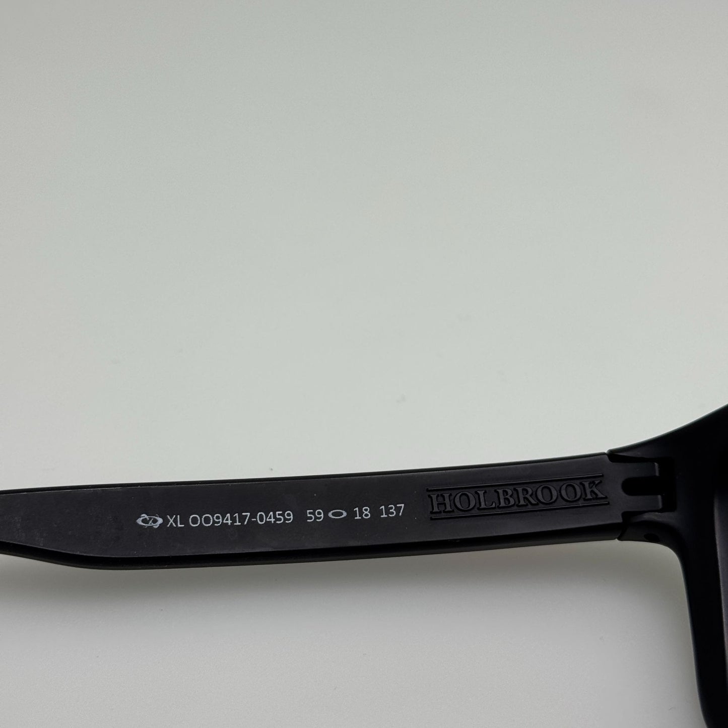 Oakley Sunglasses OO9417-0459 Holbrook XL 59-18-137 Read Description