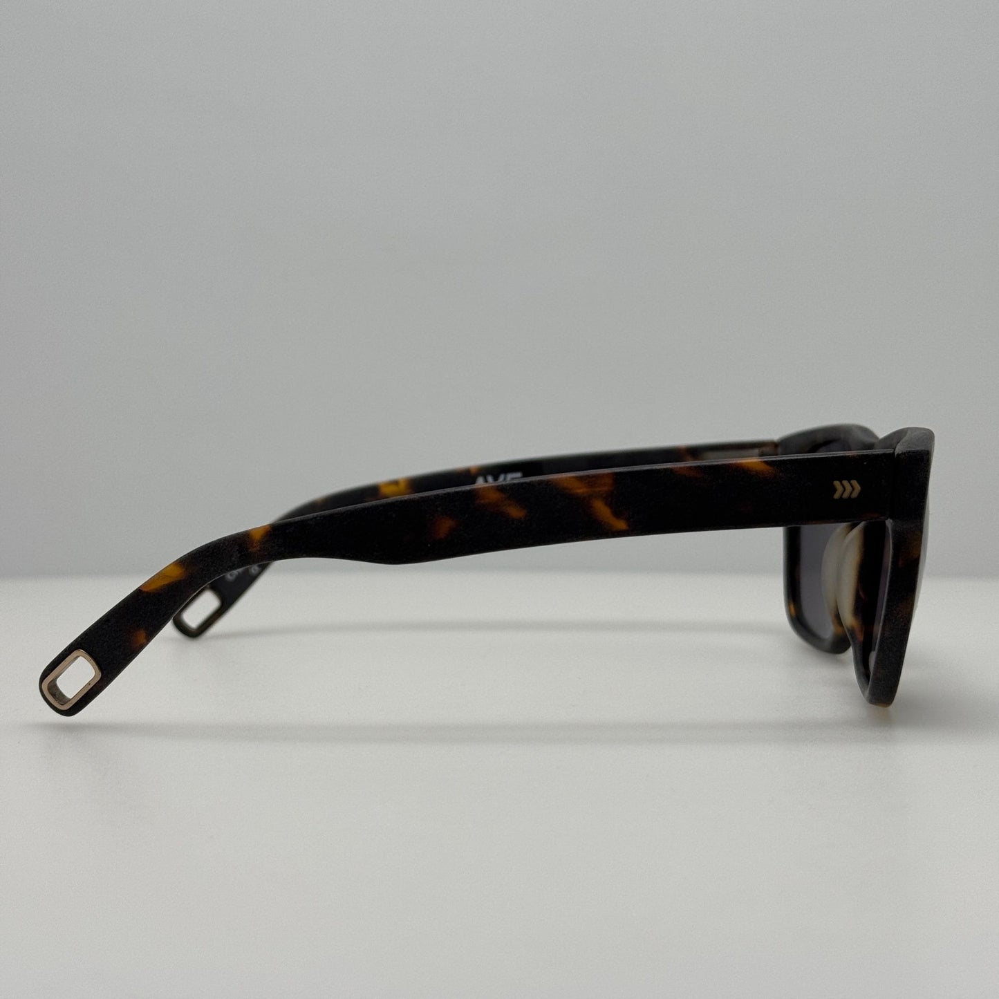 Casse77e Cassette Sunglasses Hifi Ave.