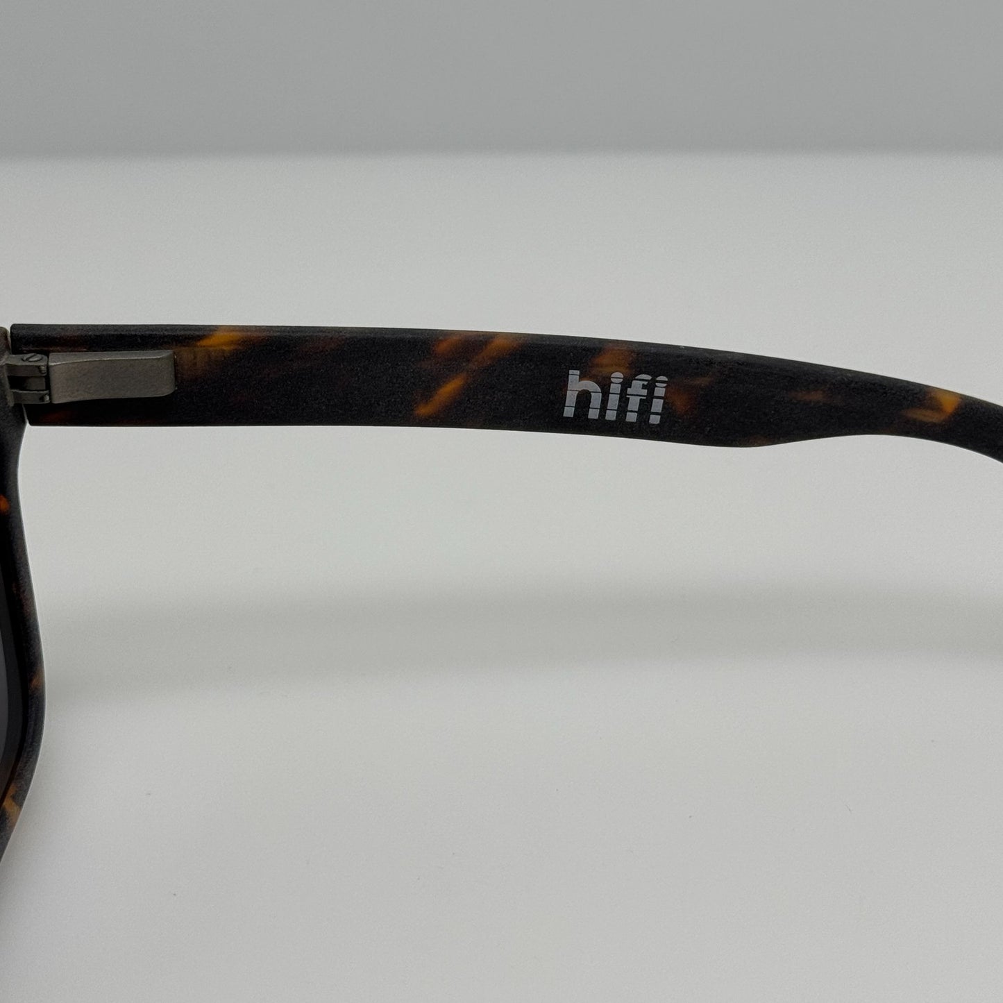 Casse77e Cassette Sunglasses Hifi Ave.