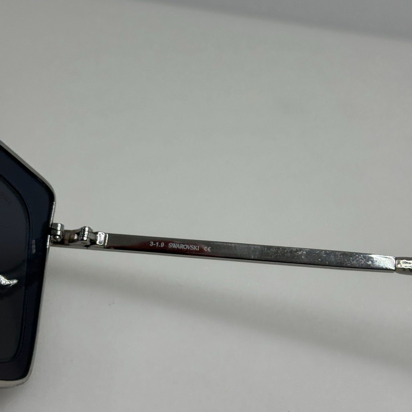 Swarovski Sunglasses SK 198 16A 60-15-140