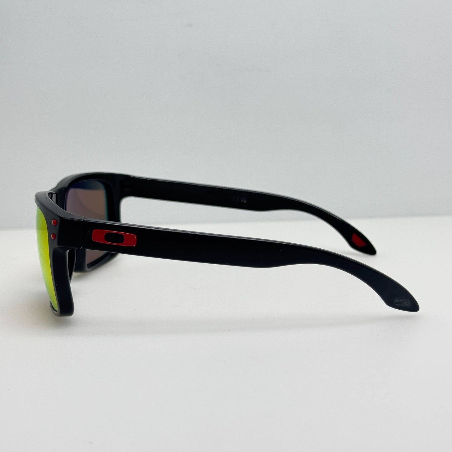 Oakley Sunglasses OO9102-U255 Holbrook Polarized 57-18-137