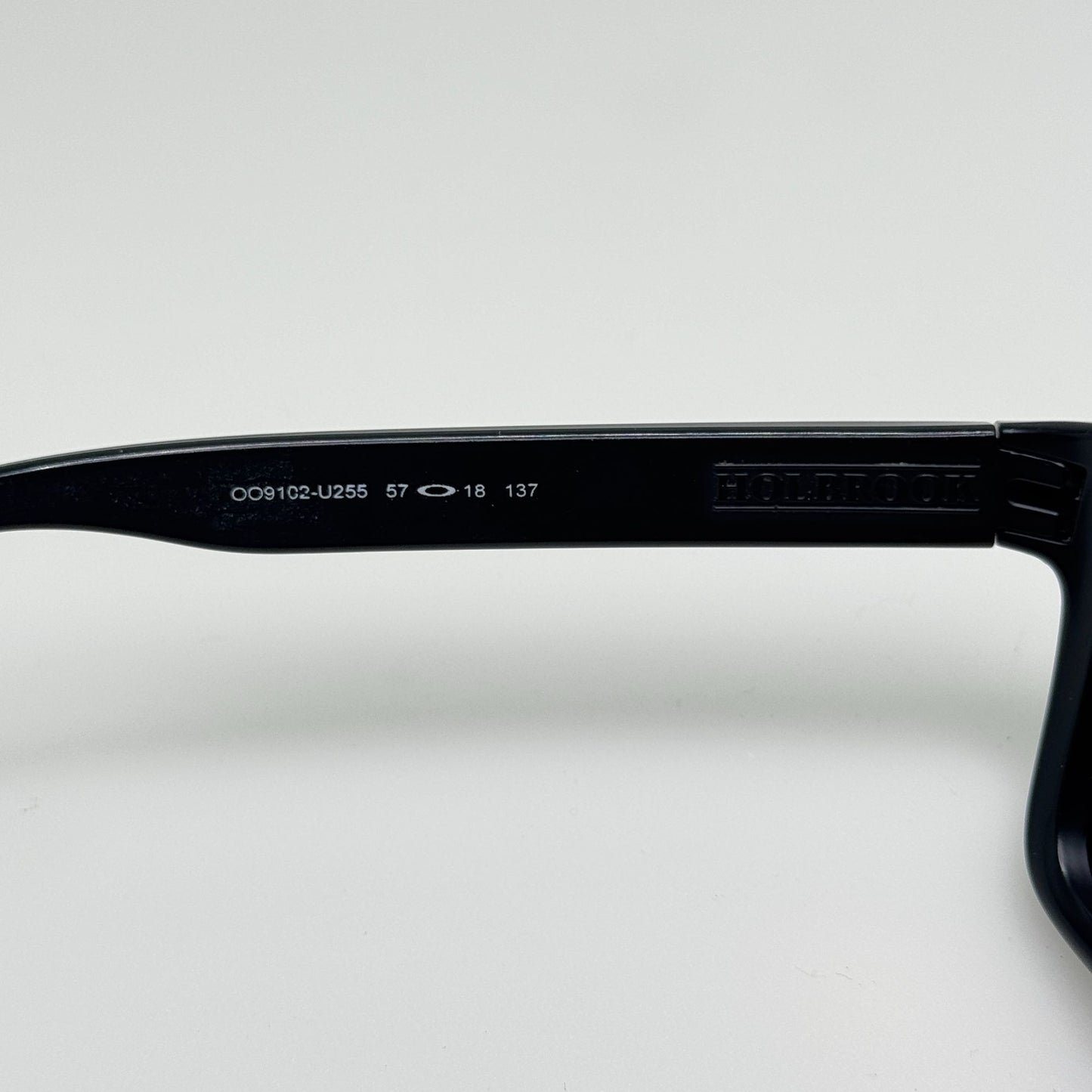 Oakley Sunglasses OO9102-U255 Holbrook Polarized 57-18-137