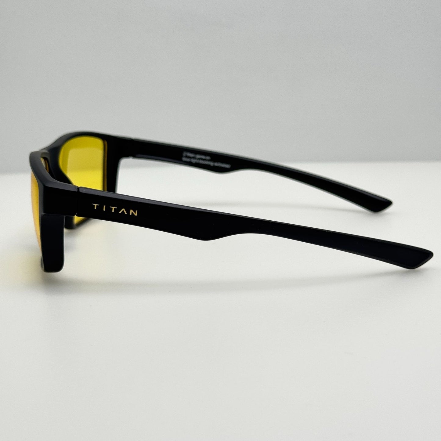 Titan Sunglasses Game On DK107 Blue Light 57-17-136