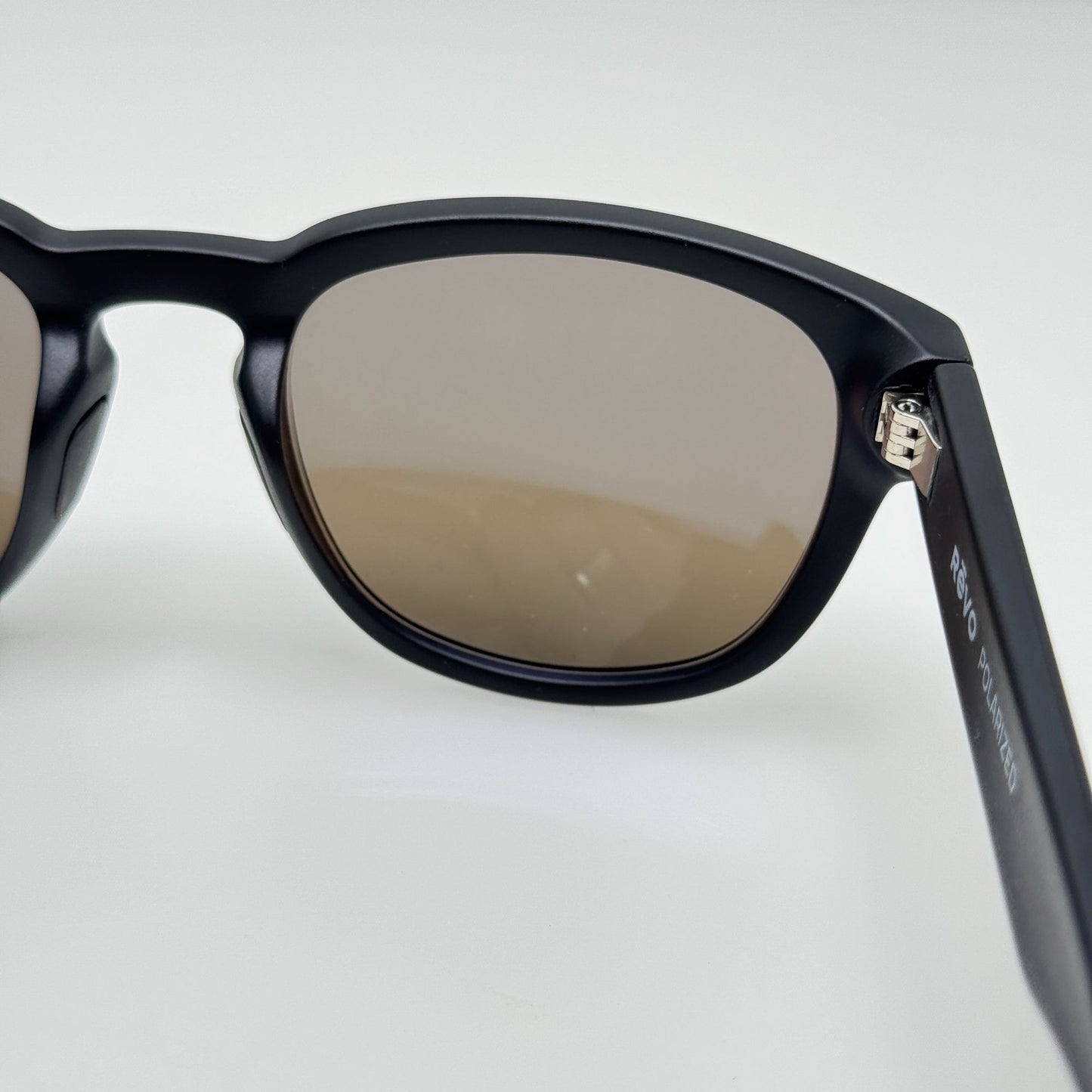 Revo Sunglasses RE 1054 01 Zinger Polarized 53-20-140