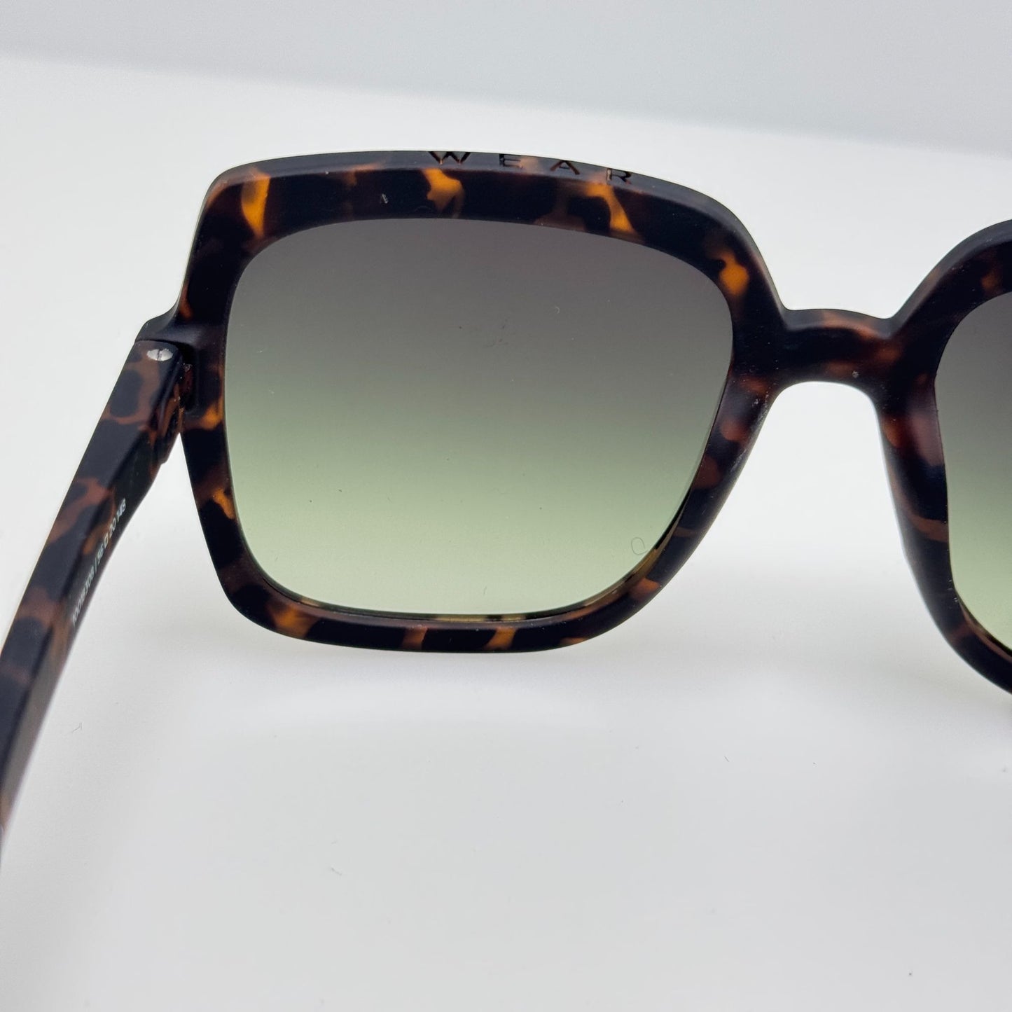 Toms Sunglasses Athena Traveler Collection 10018308 56-20-148