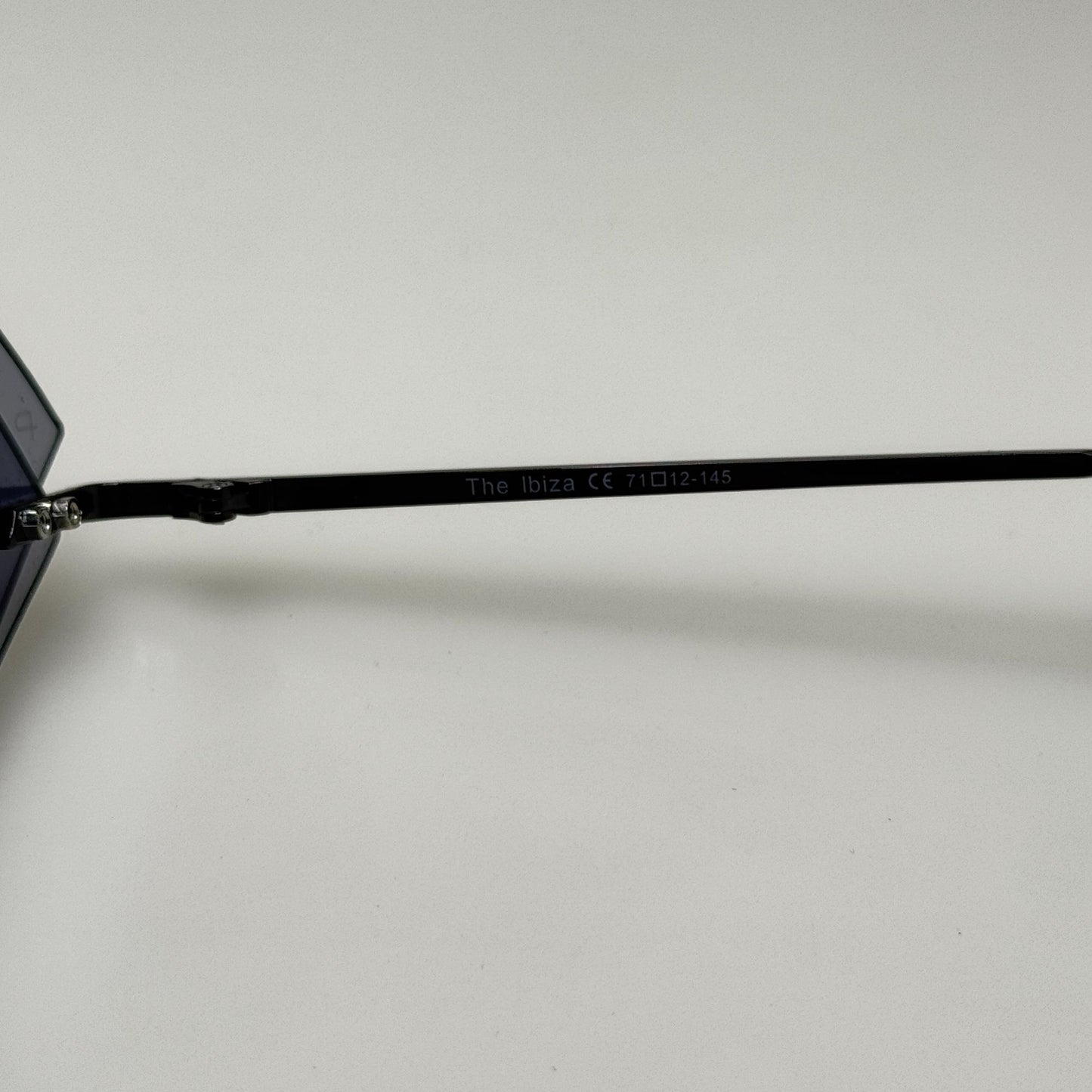 Prive Revaux Sunglasses The Ibiza 71-12-145
