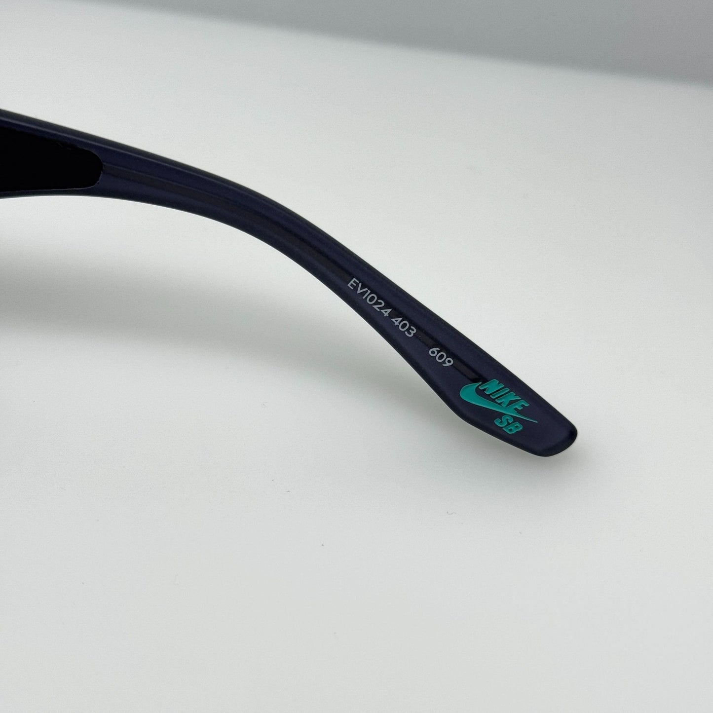 Nike Sunglasses EV1024 403 609 SB