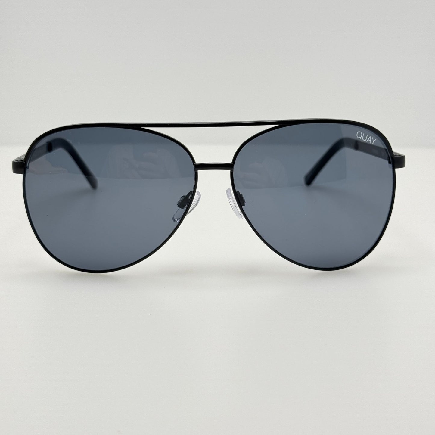 Quay Sunglasses Vivienne 126