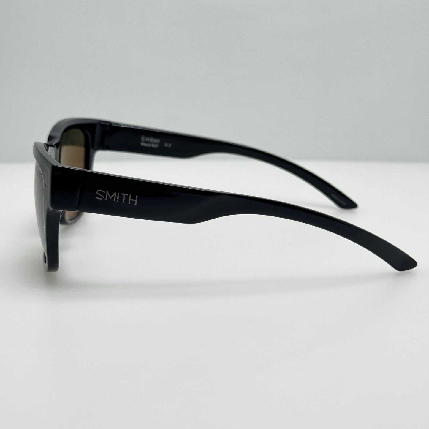 Smith Sunglasses Ember Black 807 Polarized 56-16-135
