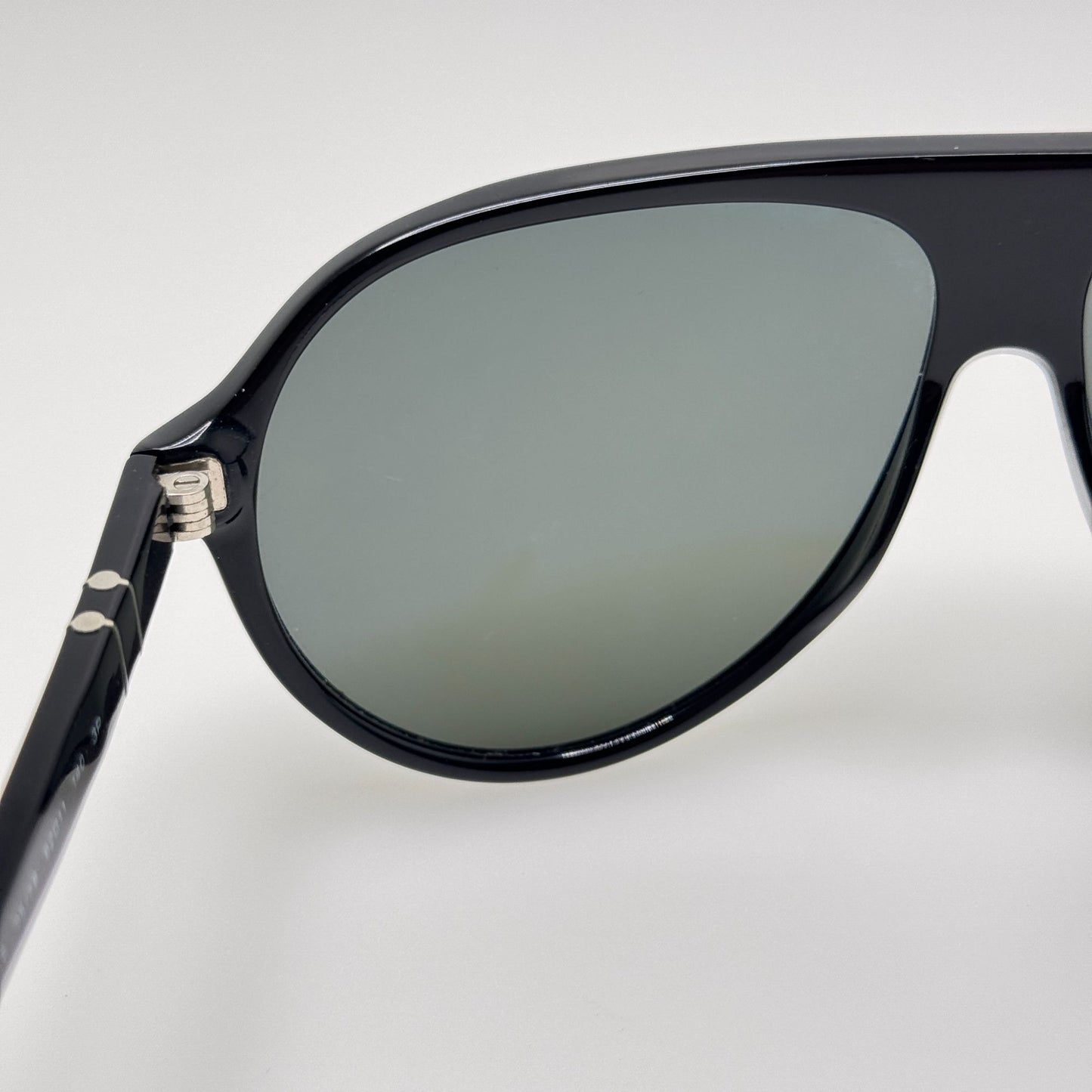 Persol Sunglasses 2929-S 95/58 Black Polarized Italy 62-11-140