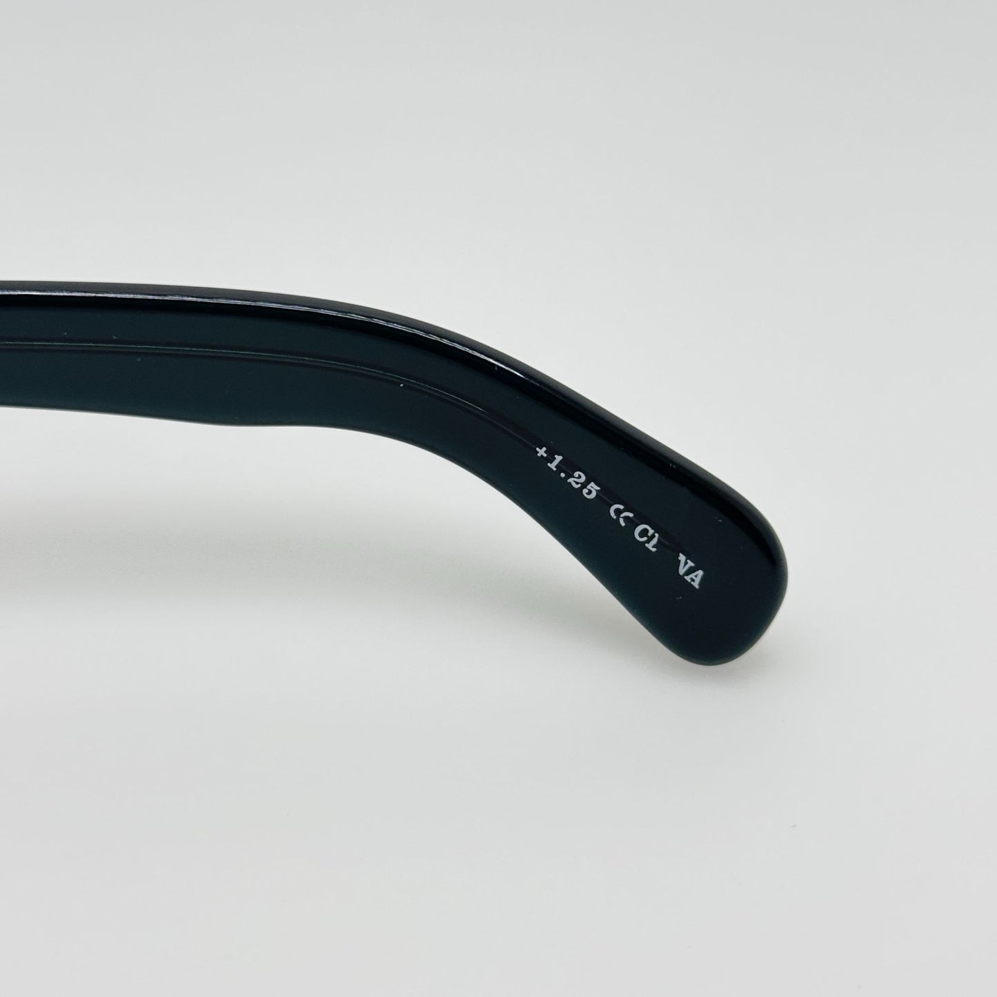 Eyebobs Eyeglasses Eye Glasses Readers 2890 17 Roy D. +1.25