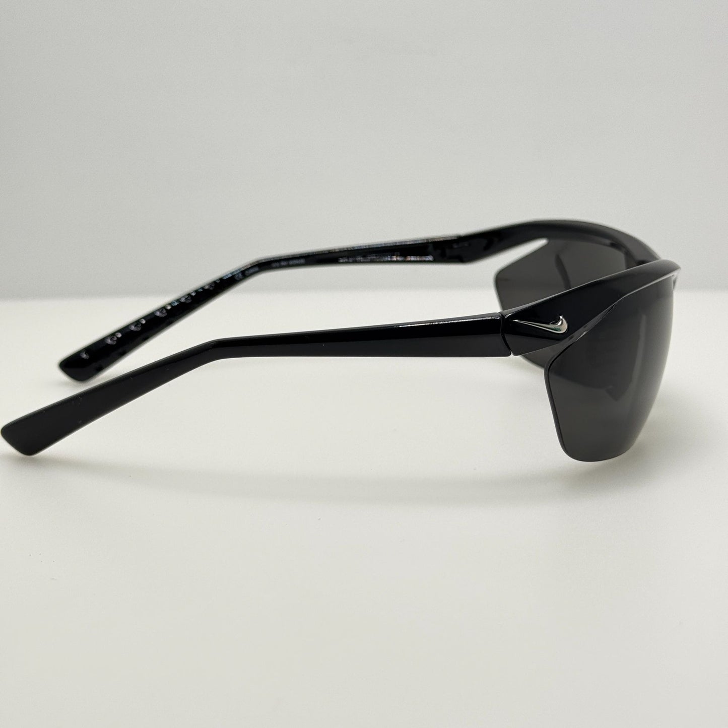 Nike Sunglasses EV0752 065 303 Black Polarized 71-11-125 W/ Box
