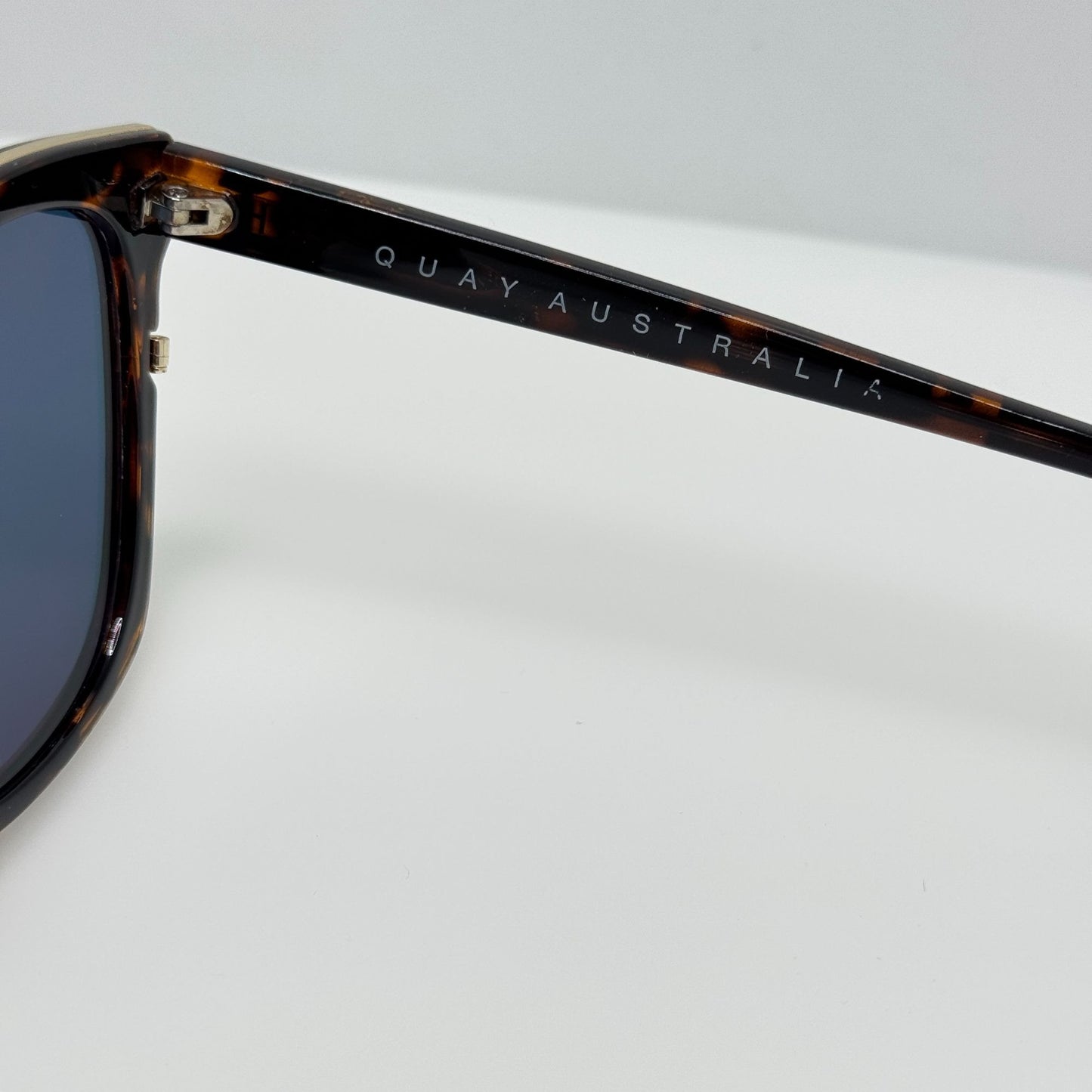Quay Sunglasses Sweet Dreams 125