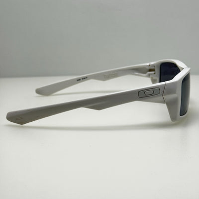 Oakley Sunglasses 03-567 Twitch White 58-16