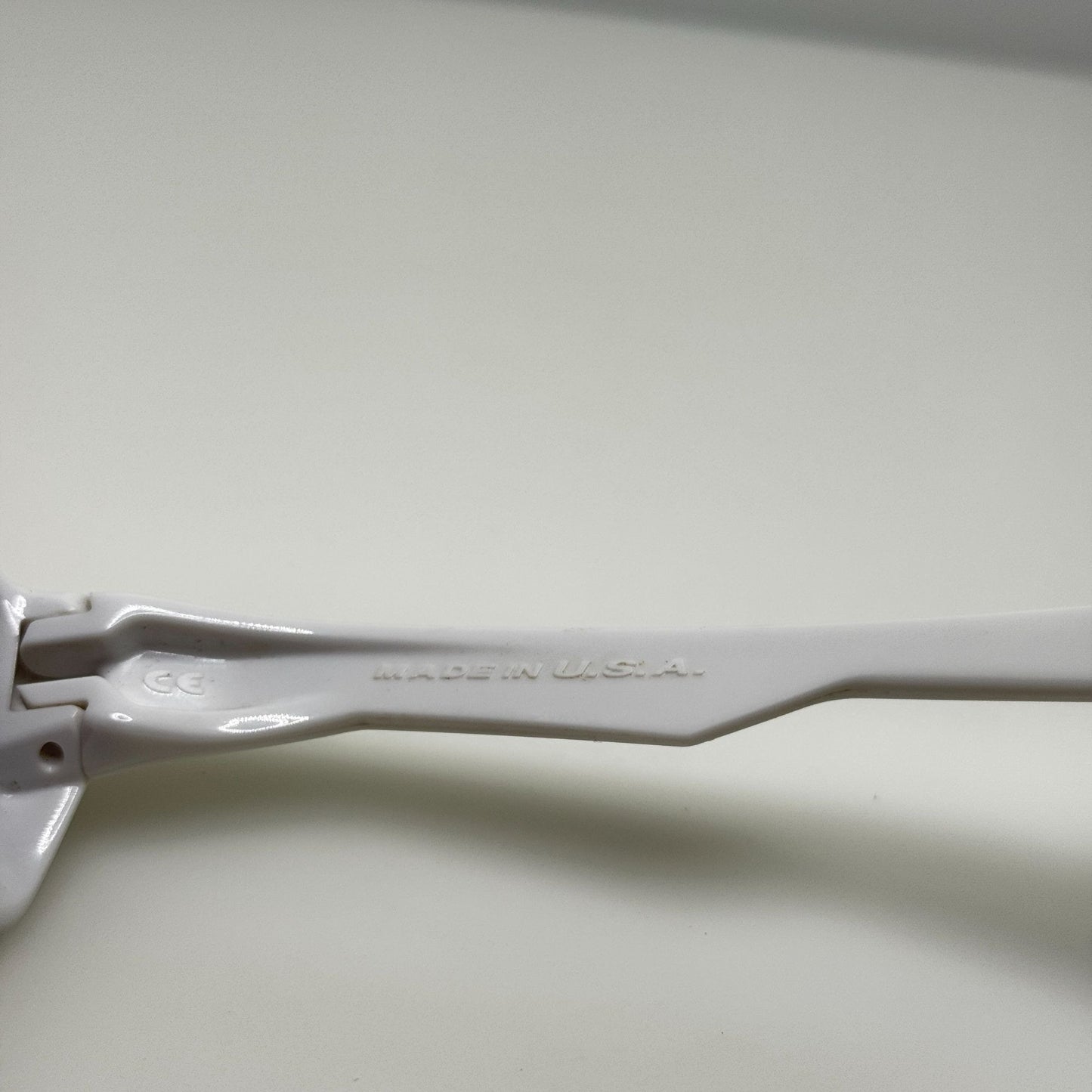 Oakley Sunglasses 03-567 Twitch White 58-16