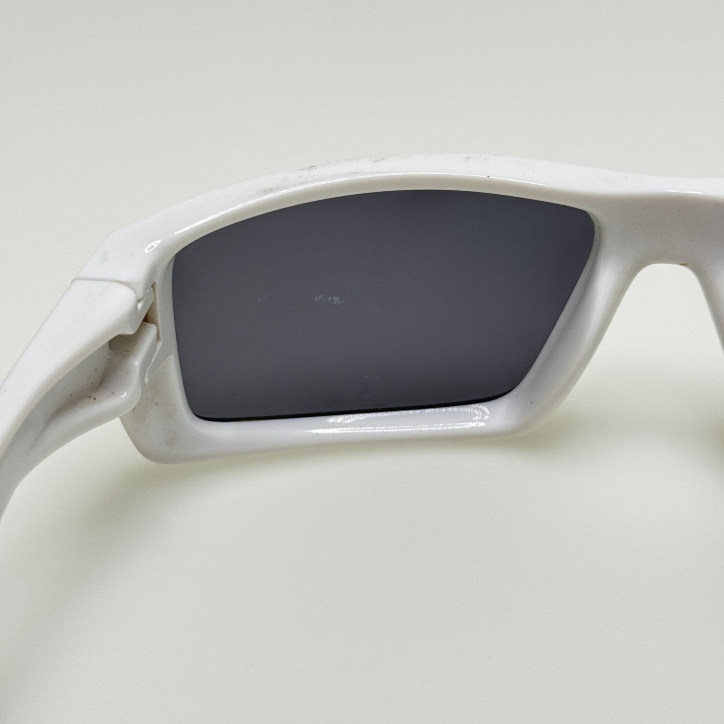 Oakley Sunglasses 03-567 Twitch White 58-16
