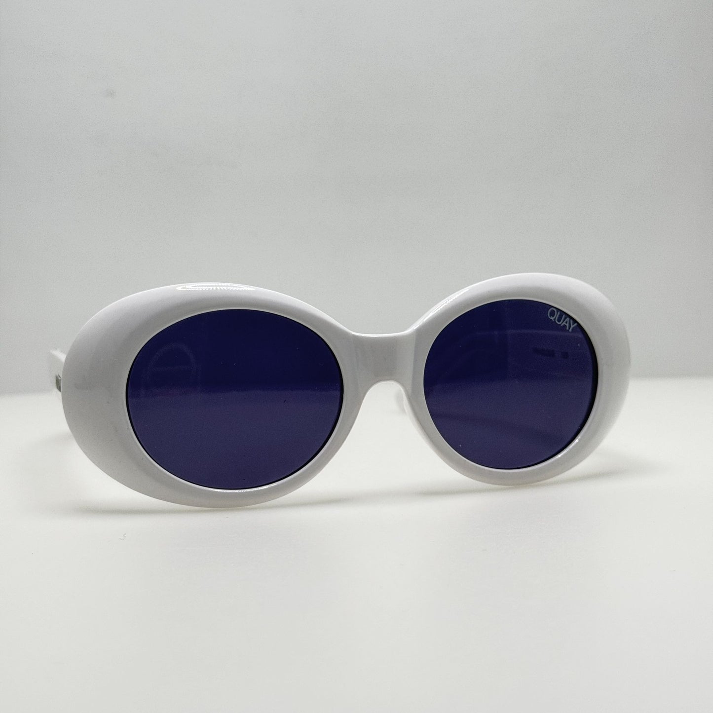 Quay Sunglasses Frivolous White 125