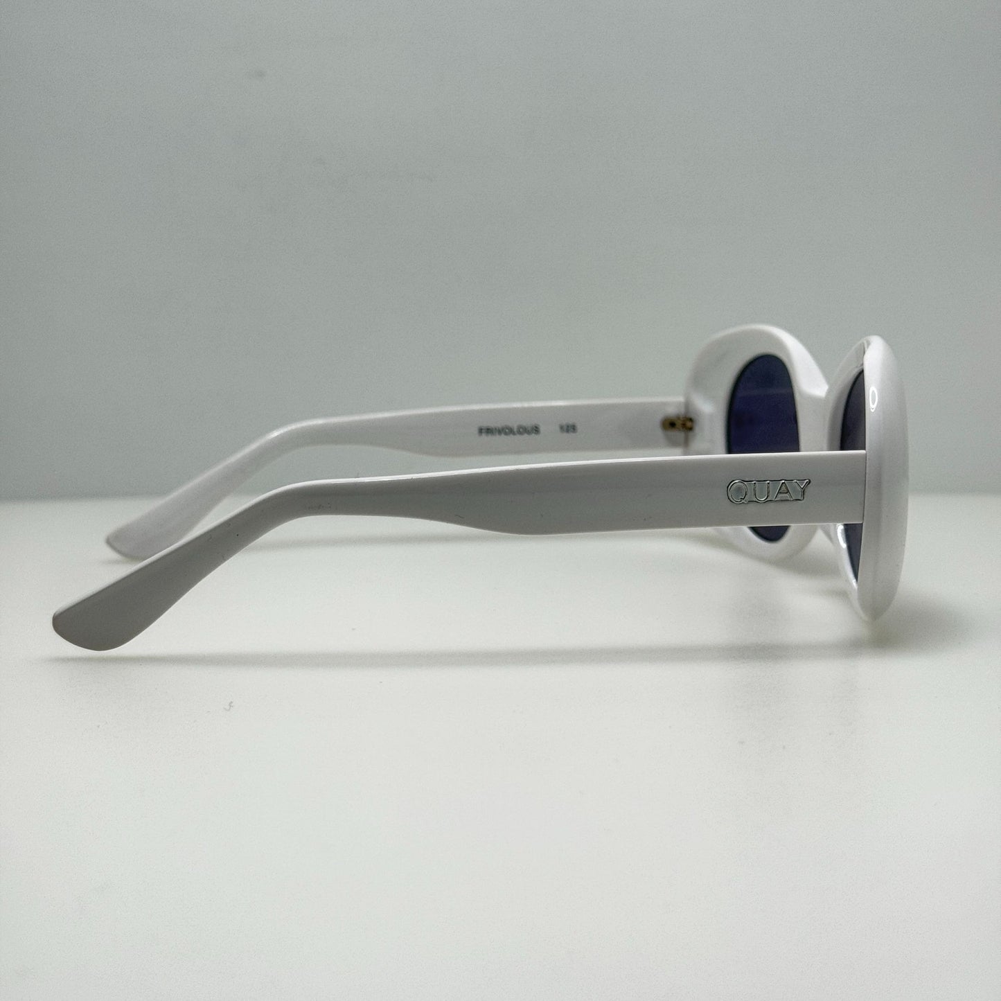 Quay Sunglasses Frivolous White 125