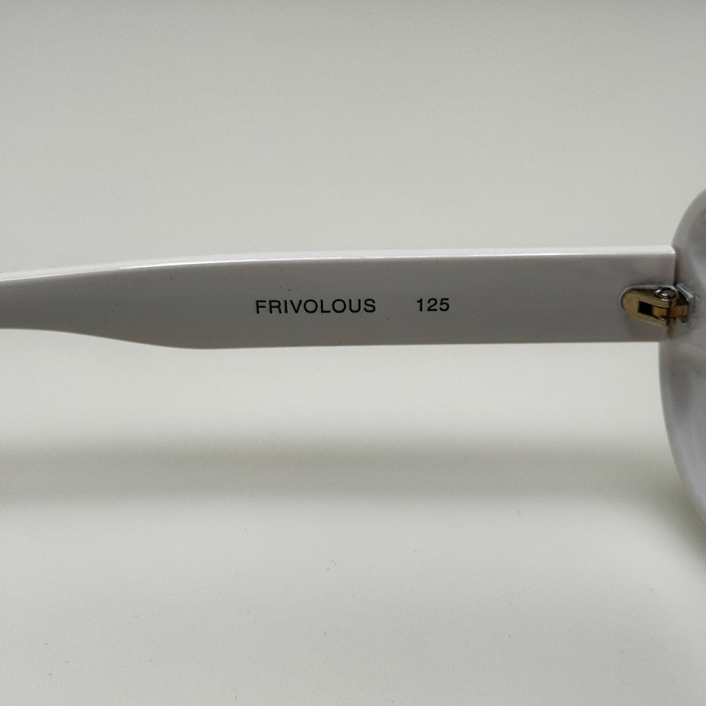 Quay Sunglasses Frivolous White 125