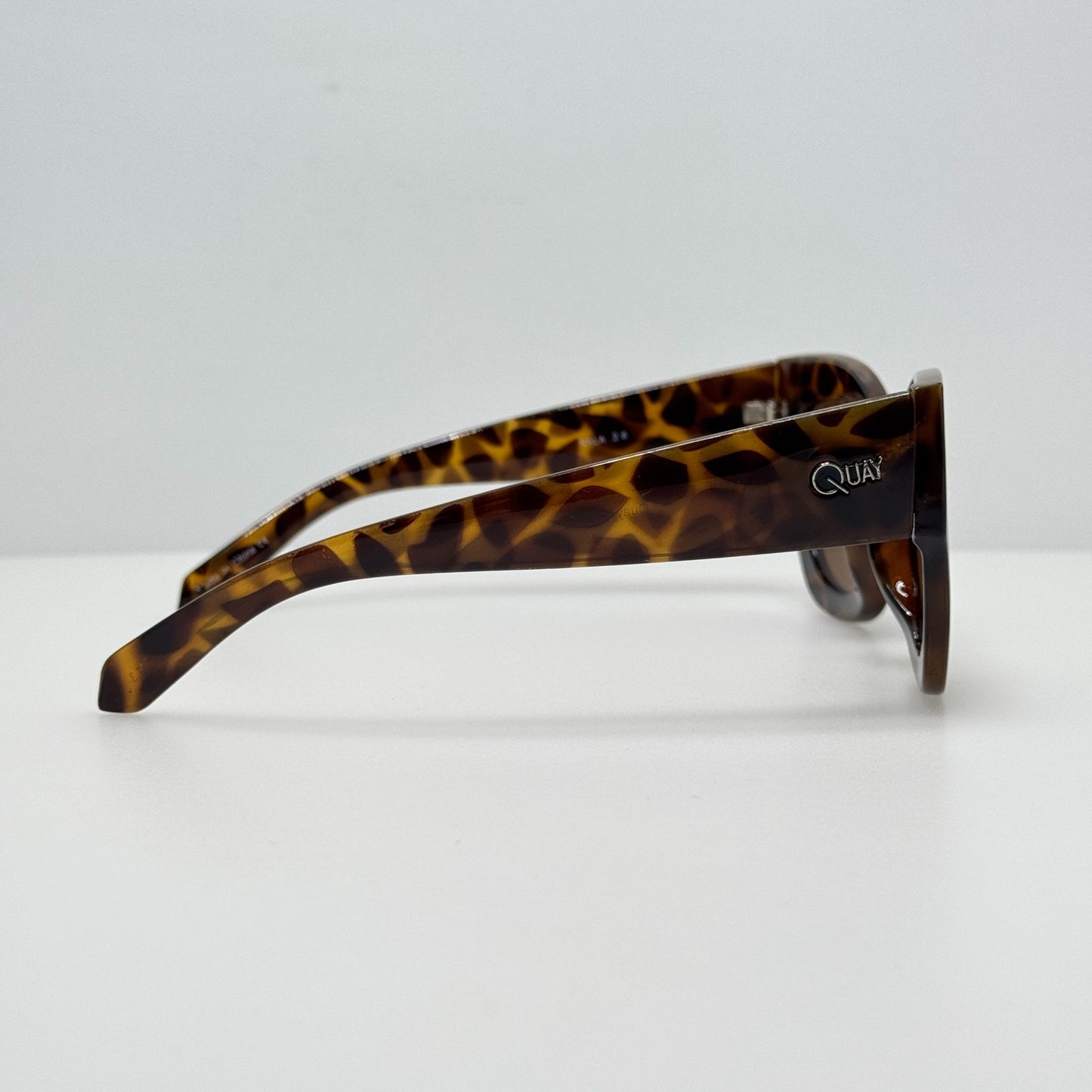 Quay Sunglasses Nala 2.6
