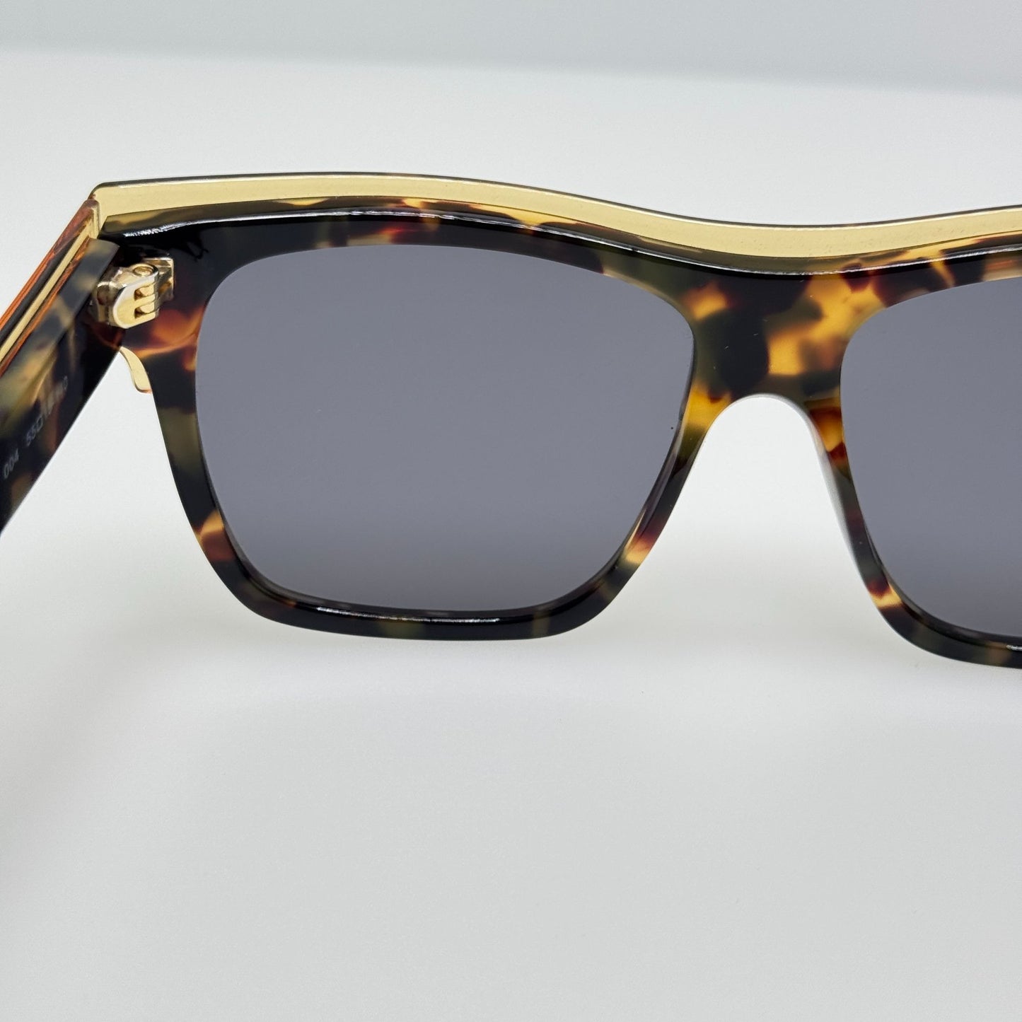 Alexander McQueen Sunglasses MQ 0004S 004 55-15-140
