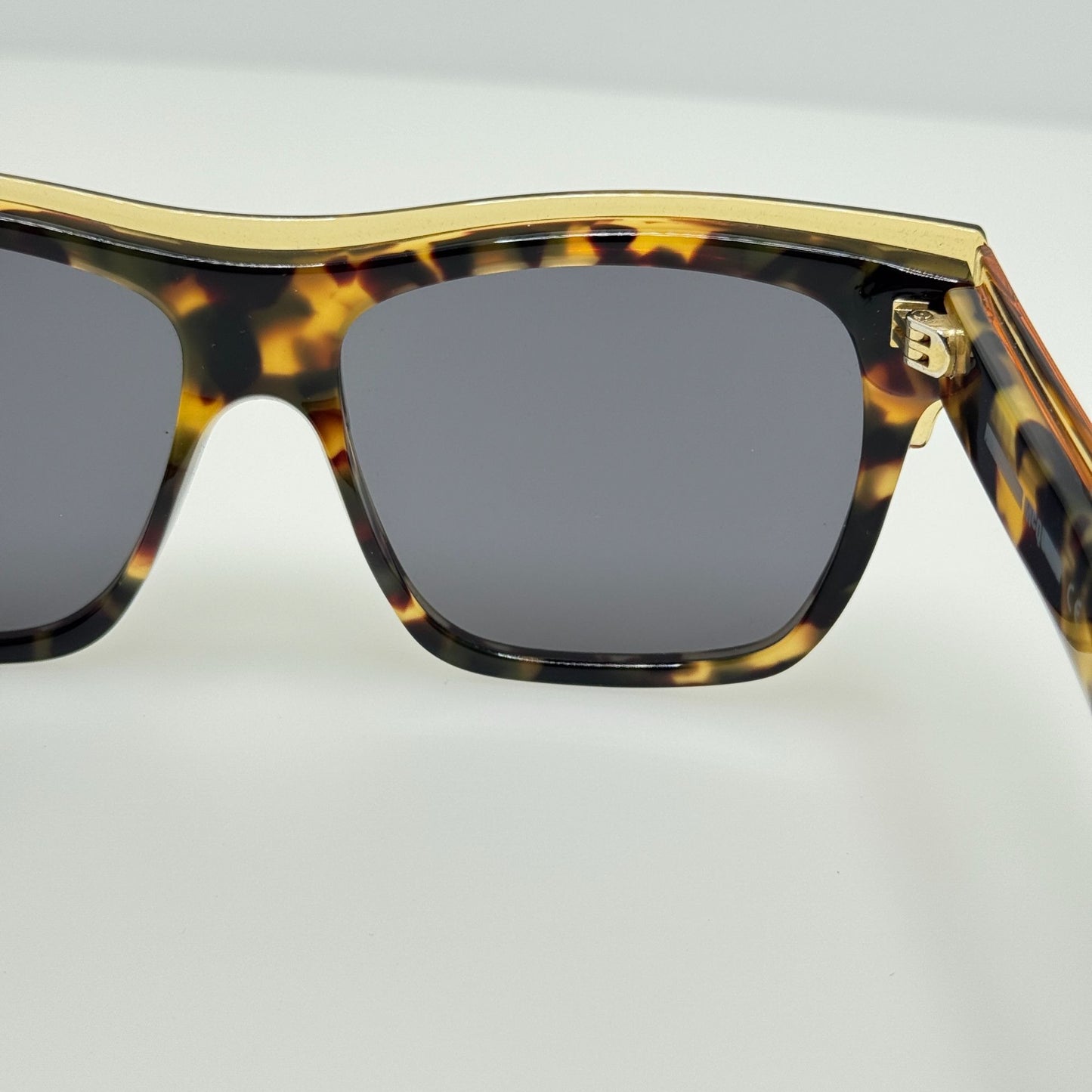 Alexander McQueen Sunglasses MQ 0004S 004 55-15-140