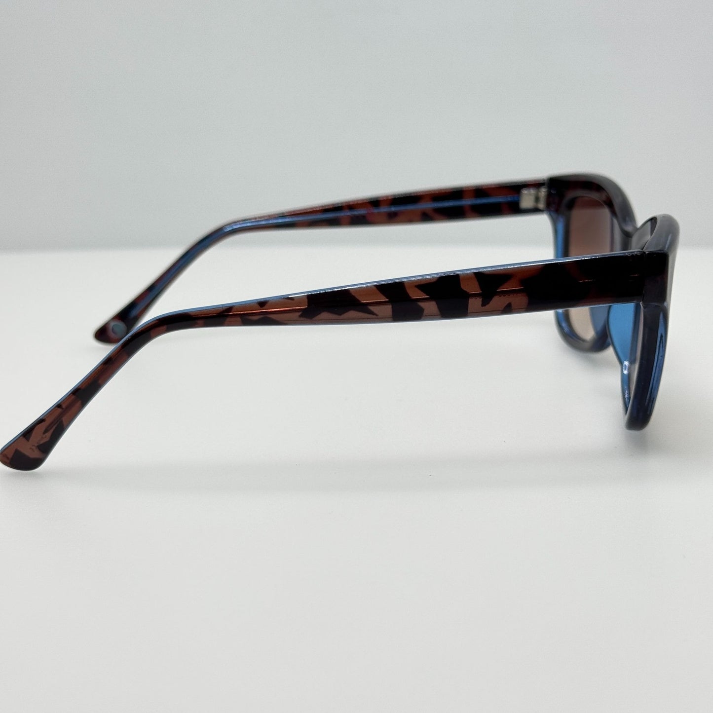 Ivanka Trump Sunglasses IT030 21 50-22-143